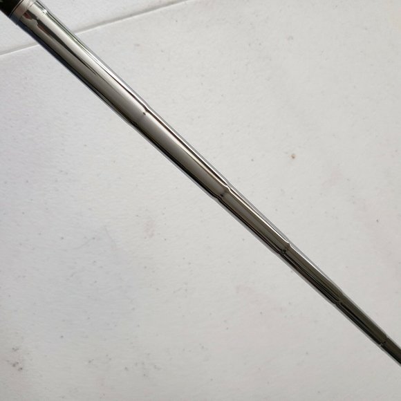 Jack Nicklaus V18 Signature Series 9 Iron RH Ultra Lightweight Steel Shaft - Picture 10 of 12